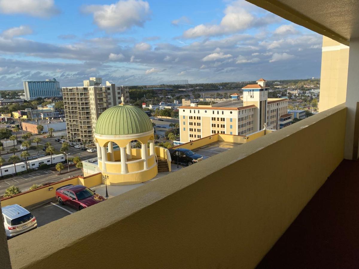 Camelot By The Sea Ocean Front Condo Миртъл Бийч Екстериор снимка