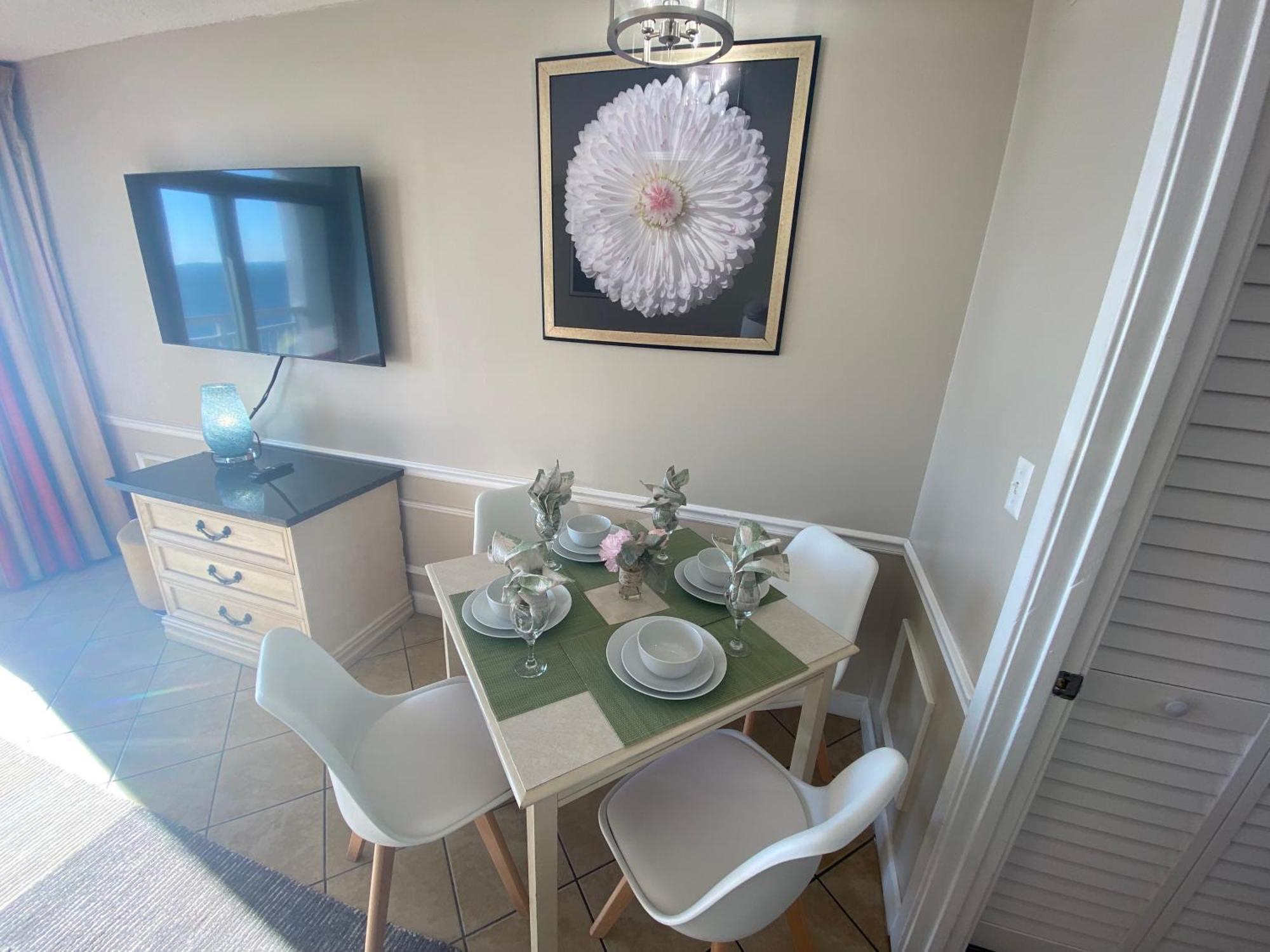 Camelot By The Sea Ocean Front Condo Миртъл Бийч Екстериор снимка
