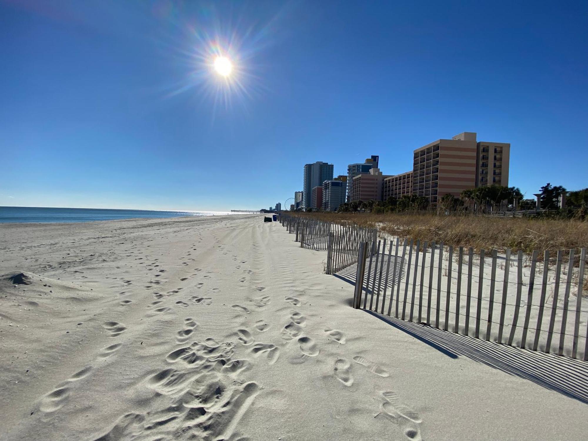 Camelot By The Sea Ocean Front Condo Миртъл Бийч Екстериор снимка