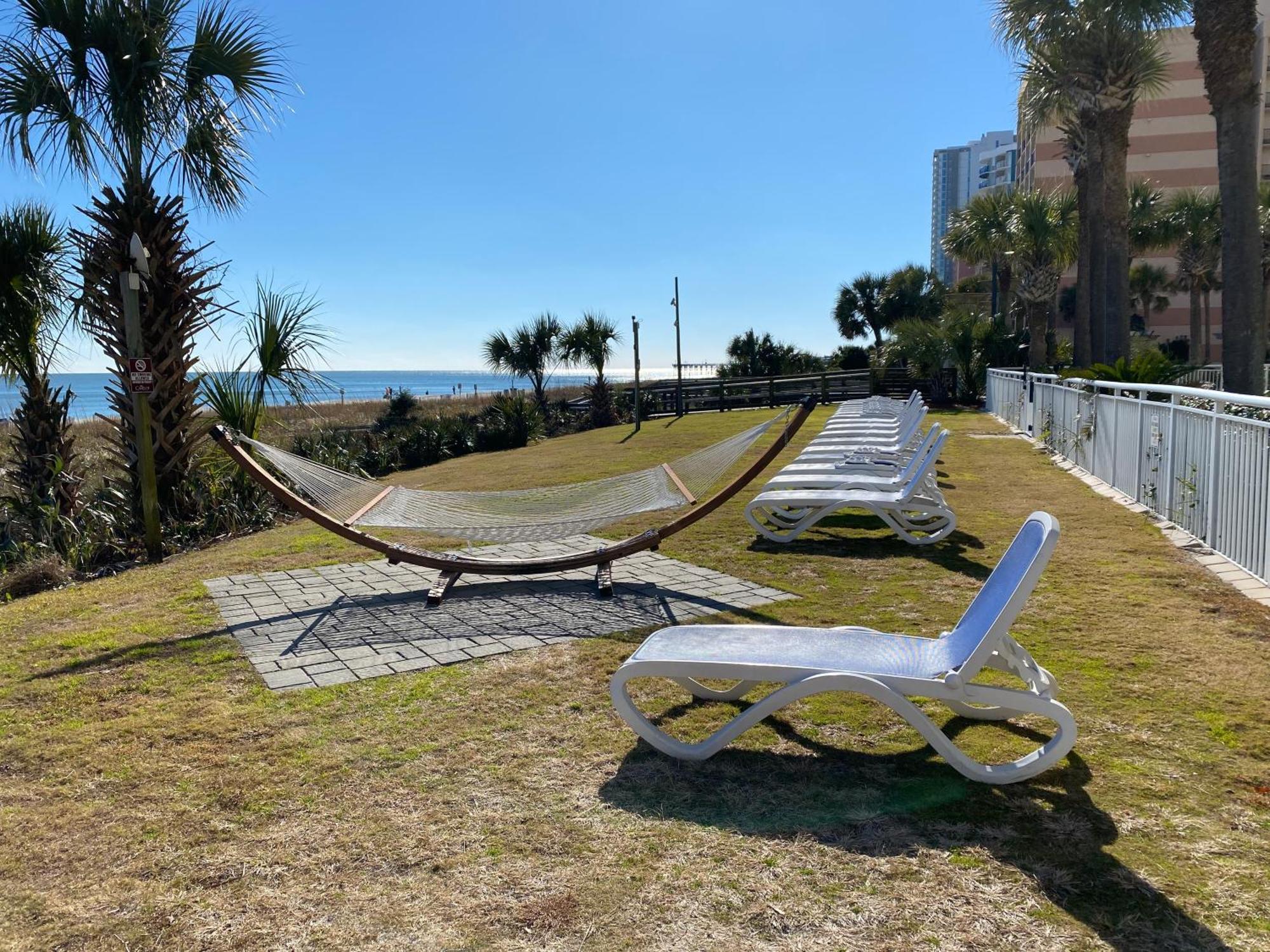 Camelot By The Sea Ocean Front Condo Миртъл Бийч Екстериор снимка